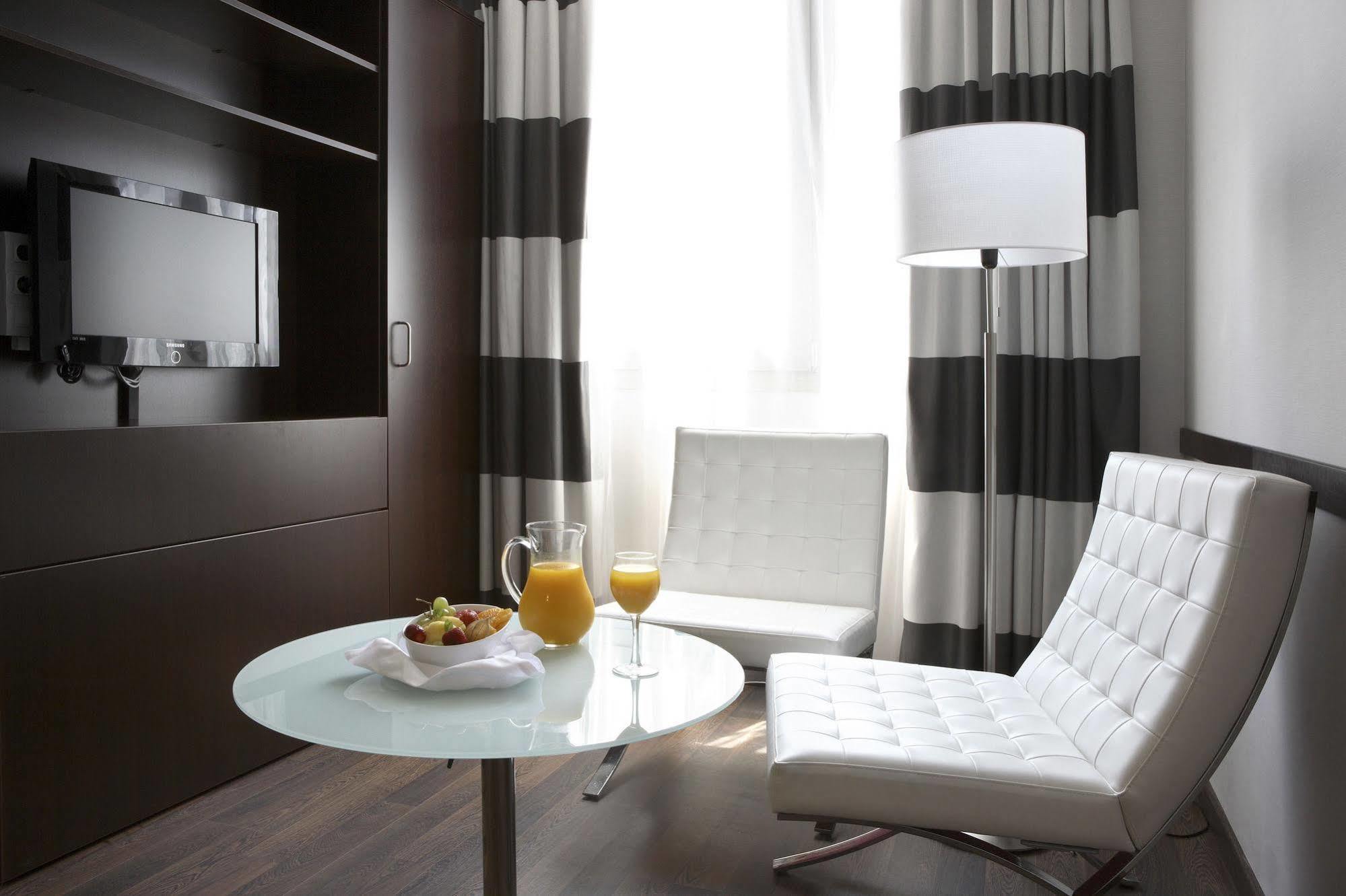 Hotel & Spa Villa Olimpica Suites Barcelona Exteriör bild